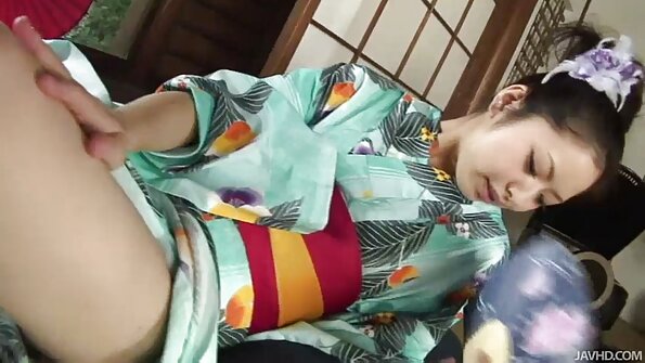 Richelle রায়ান seduces এবং fucks তরুণ ব্যবসায়ী বাংলা সেক্স টিউব